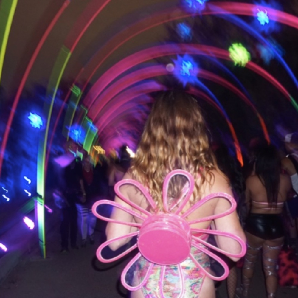 Current Mood DAZZLIN' DAIZY BACKPACK Rave